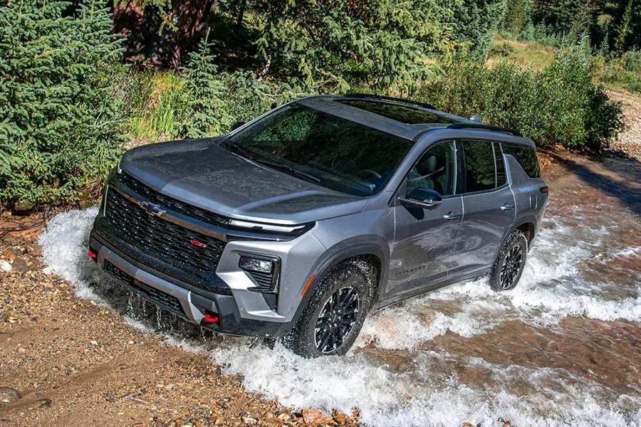 Buy Your 2026 Chevy Traverse from Diamond Chevy GMC in Auburn, MA 2026 Chevy Traverse Driving through Water
