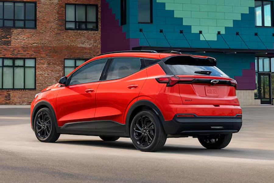 Find Your 2027 Chevrolet Bolt EV at Diamond Chevrolet GMC in Auburn, MA