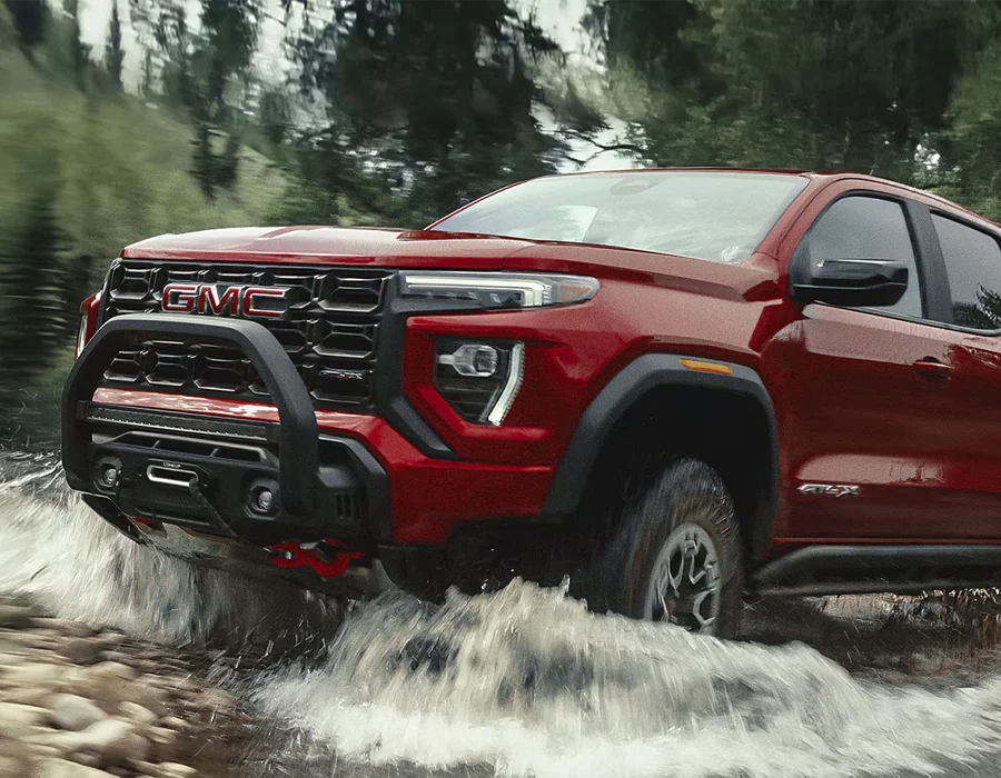 Front end of the 2026 GMC Canyon