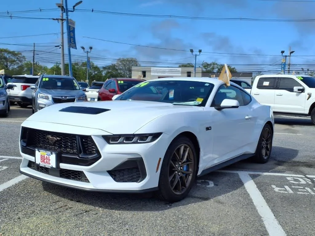 Ford Mustang at Larson Ford