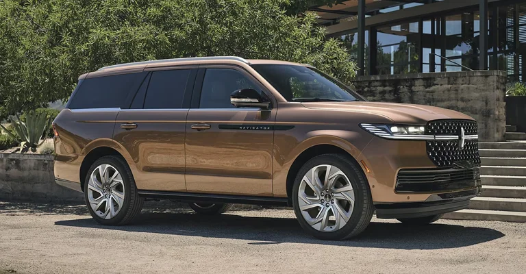Lincoln Navigator VS The Competition