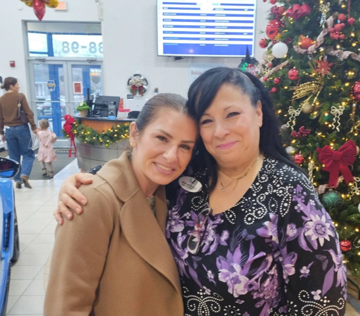 Rt 128 Honda Deck the Windows Event