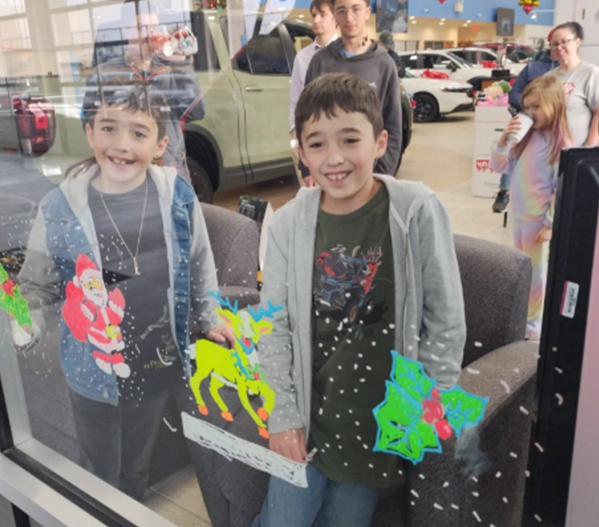 Rt 128 Honda Deck the Windows Event