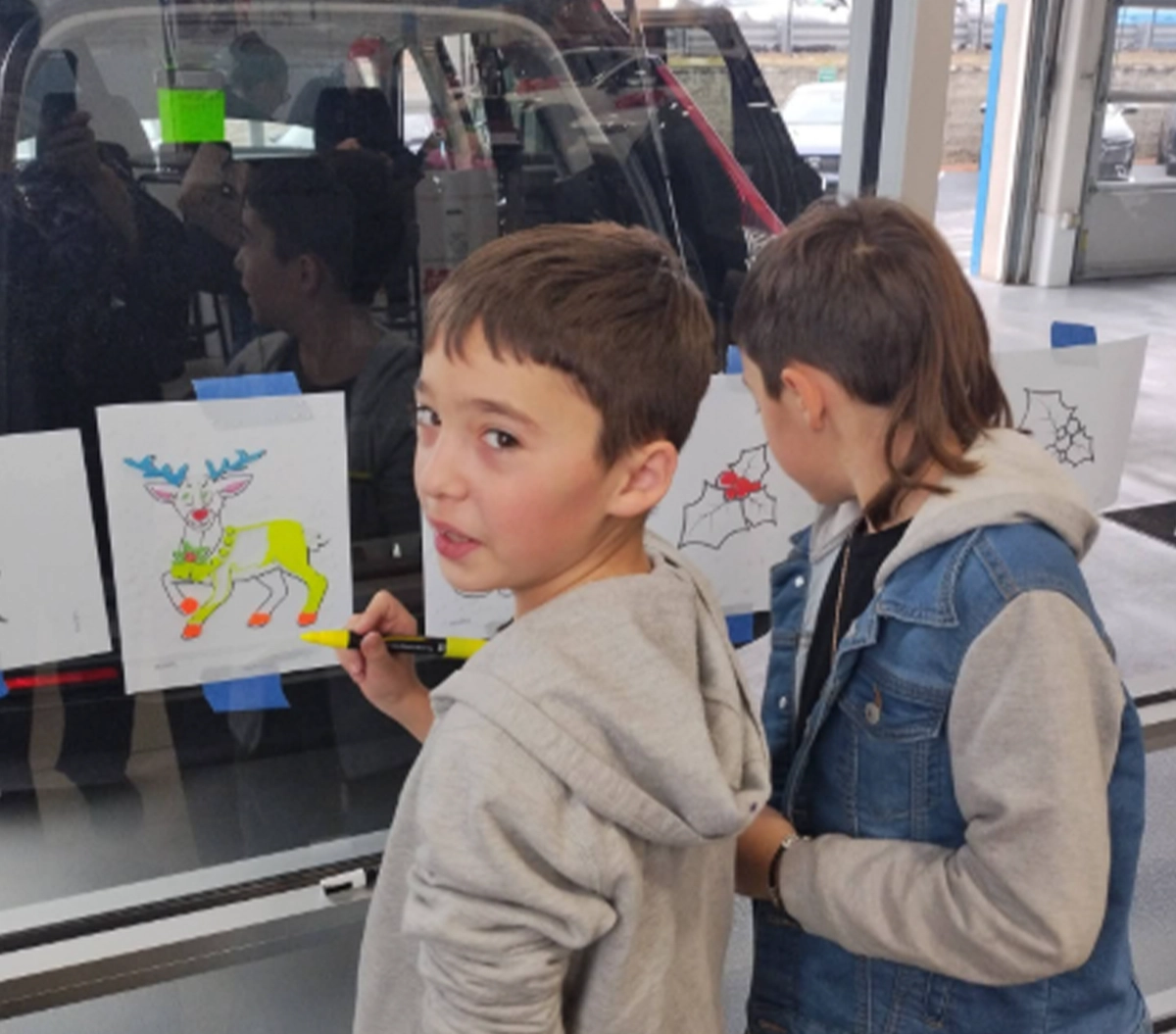 Rt 128 Honda Deck the Windows Event